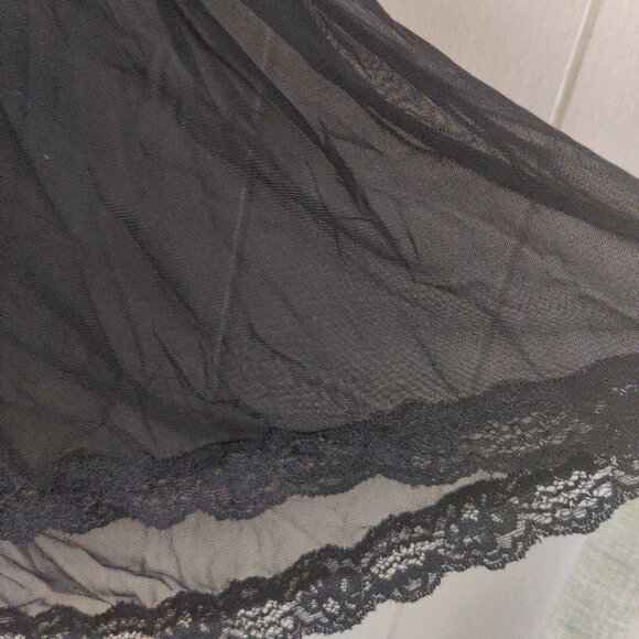 Fredrick's of Hollywood Y2K Lace Halter Lingerie Nightgown - Picture 7 of 7